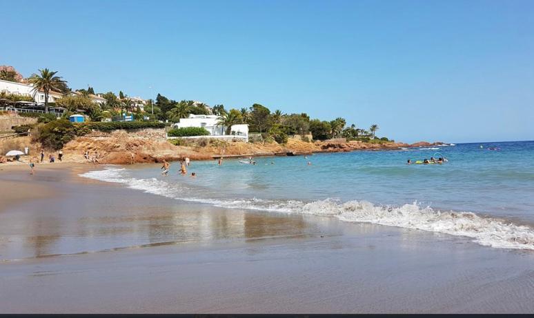 La Belle Vue-Charming Duplex Apartment With Sea View, 50 Meters From Beach And Private Parking Saint-Raphaël エクステリア 写真